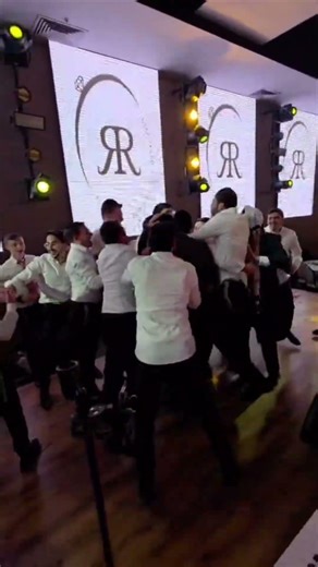 Hasidic wedding dance