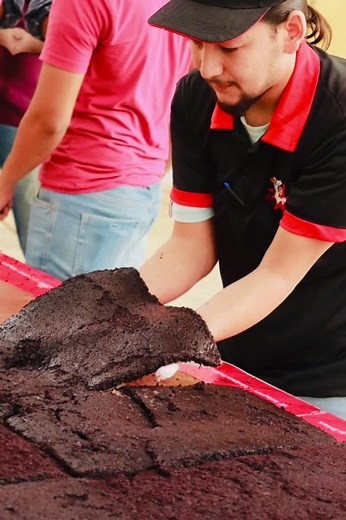 Delicious Cake Making Tutorial by Chef Mukhtar Raja Creators Pakistan