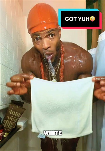 If you’re still showering with a regular washcloth, you’re missing out! 😳🔥 This African Net Sponge stretches to reach your back, creates an insane lather, exfoliates away dead skin, and dries quickly between showers. 🧼✨ Once you feel how CLEAN your skin feels after using this, there’s no going back! 👀 Tap the link and upgrade your shower routine! 🛒🔥 #AfricanNetSponge #TikTokShopFinds #ShowerRoutine #BodyCare #TikTokMadeMeBuyIt