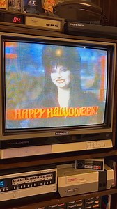 15K views · 19 reactions | Elvira brought fun to Halloween and campy horror movies! Here she is in 1986 in a Coors beer TV commercial. Are you a fan of Elvira? . . #halloween #retro #nostalgia #elvira #horror #tv #80s | Recaptured80s | Facebook