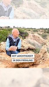 Im Berufsleben oder mit einer Familie ist es nicht immer möglich Fastenkurse zu besuchen, deshalb habe ich auf vielfachen Wunsch das Online-Detox-Fasten-Programm entwickelt, welches vom Sa.16.März bis zum So.07.April stattfindet. Dich erwarten: Live Calls mit mir und meinem Team für deine Fragen - Sanfte Yoga-Einheiten mit Katja Eren von Yoga del Sol um Entspannungen aufzulösen - Tai Chi Übungen - langsame, fließende Bewegungen aus der traditionellen chinesischen Medizin - Atmungs- und Bewegungs