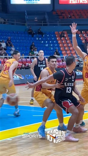 Manalili with eyes at the back of his head vs Mapúa! 🔥 #NCAASeason101 #NCAA101 #GMASports #BuildingGreatness | GMA Sports PH