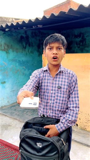 Chachi prism ko raste m phone pada mila h 😇#food #shorts #vlog
