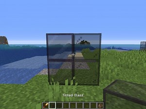 How to use tinted glass in Minecraft