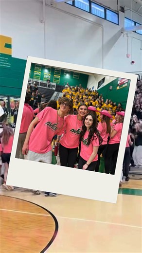 Sycamore Junior High 8th graders recently spent an exciting day at Sycamore High School for 8th Grade Day! This transition event is designed to build community and excitement as students prepare for their next chapter as Aviators. The day was packed with activities, including: 🏃 A series of team-building challenges including an "amazing race" 🎶 Performances by our Aves Choir a cappella groups 📣 Pep rallies to introduce the students to the high school's school spirit We can't wait to see these