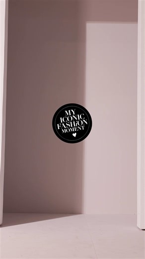 La dolce eleganza! ✨ Inspired by the inimitable aura of Sophia Loren, this midi dress enhances feminine curves with a fluid, elegant drape. The gathered bust, refined wrap effect, and delicate fabric rose celebrate timeless Italian elegance—perfect for exceptional moments defined by style. 💫 📏 Pattern: “Sophia” Midi Dress #130 | Burda Style, February 2026 https://www.burdastyle.com/viscose-dress-130-burda-style-02-26-pdf-pattern.html | BurdaStyle