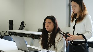 Experimental Paradigm for Measuring the Effect of Induced Emotion on Grammar Learning