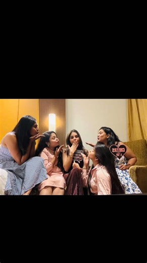 Mansi Saroj on Instagram: "Spinster girls night 💃✨ #trendingreels #viralreels #foryou #fypppppppppppppppppppppppppppppppppppppppppppppppppppppppppppppppppppppp #instagram [Spinster, girls night out, dance, music, fun, no sleep, endless talk, late night, dance room, friends, instagram, for you]"