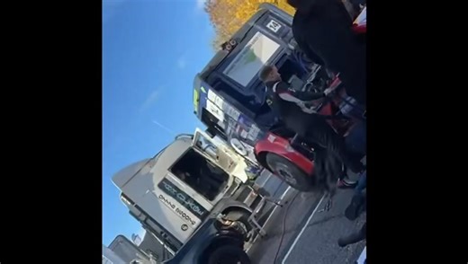 Graft. Grit. And a lot of teamwork 🔧🔥 Qualifying yesterday didn’t go to plan — the clutch started slipping and held us back from showing the pace we had. But this team doesn’t quit. 👊 Straight after qualifying the lads were straight under the truck, clutch out, fault fixed and John rolled back out ready for Race 1. Unfortunately the race was red-flagged and not restarted due to a collision. Now it’s a new day here at Brands Hatch and we are rearing to go. The truck’s ready. The team’s ready. 