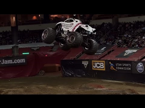 The Crazy World of Monster Trucks – Crushing Cars and Insane Jumps!