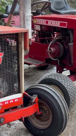 #gardentractor #cubcadet #wheelhorse #tractor #johndeere #internationalharvester #lawnmower