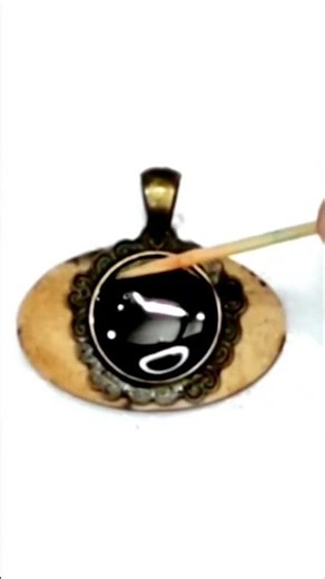 DIY Resin Necklace 🌑 with Dried Flowers & Black Resin