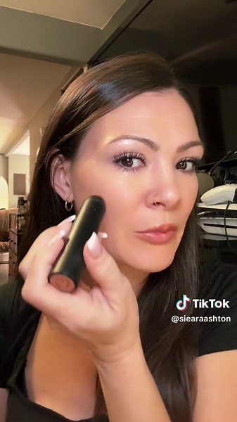 Tarte Maneater Duo Review: Creamy Texture & Beautiful Finish