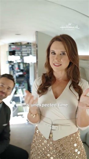 Reasons to Watch Lost in Paradise - Starring Lacey Chabert and Ian Harding