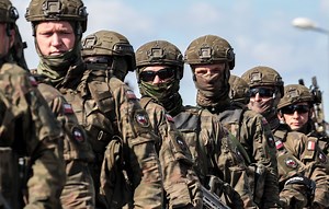 Guerre en Ukraine : « Comme une assurance vie »… Face à la Russie, la Pologne construit la plus grande armée d’Europe