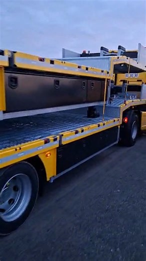 Tout est dit dans la vidéo ! 👀 Ah, et il a bien dit LES nouvelles remorques !! 2 remorques en plus dans notre flotte qui est en constante évolution pour répondre au mieux à vos différents besoins. Disponibles très, très rapidement ! 📷: Laurent | DATAC Transport