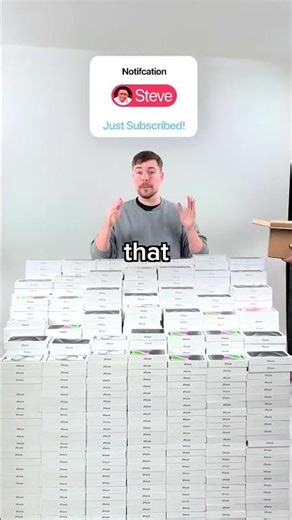 Giving iPhone only subscribers #mrbeast 🤑🤑
