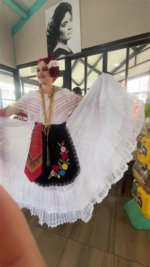 Traje de Jarocha: Origen y Evolución del Traje Típico de Veracruz