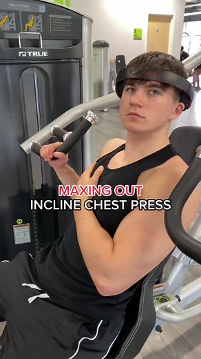 Maxing Out Incline Chest Press with JDaverFit and TomBLifts