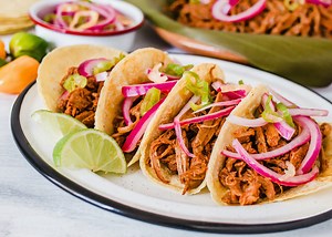 Tacos de cochinita pibil (receta mexicana tradicional) - PequeRecetas