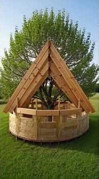 Building a Family Tree House in the Middle of a Meadow 🌳🏡
