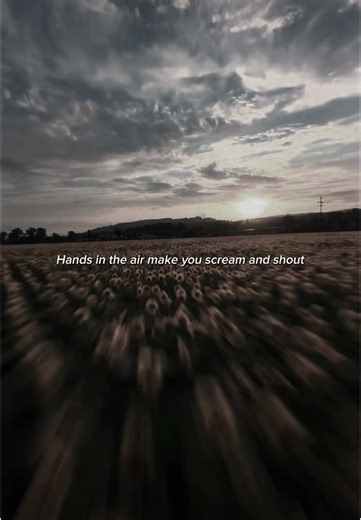 Explore Saint Tropez: Nostalgia of Summer Vibes