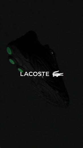 La nouvelle Lacoste Spinor, un style audacieux et futuriste pour tous vos outfits. #courir #lacoste #spinor | Courir