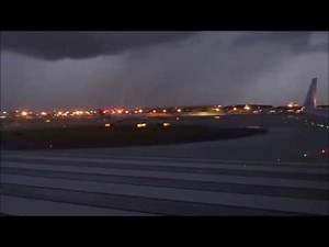 Scary American 737 Atlanta Takeoff in Thunderstorms!!! HD