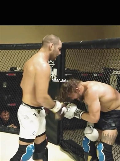 Sean strickland vs navy seal 👀#SeanStrickland #UFC #FightNight #NavySEAL #CombatMindset #MMA