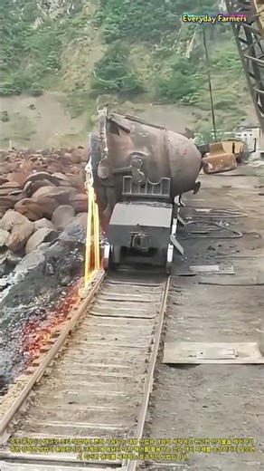 낙하 해머를 이용한 대형 냄비 세척 공정