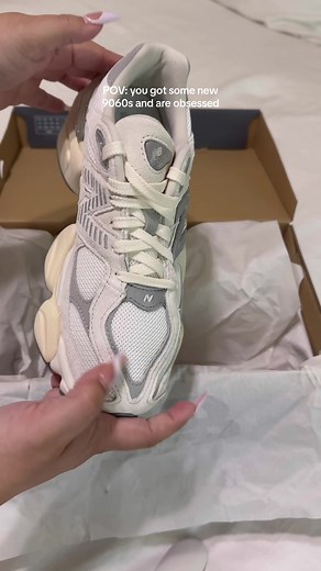 New Balance 9060 in white and grey 😍 I am OBSESSED #newbalance #newbalance9060 #tennisshoes #shoestyle #shoeunboxing #unboxingvideo #newshoes #newbalanceshoes #newsneakers #sneakerhead #sneakers @New Balance