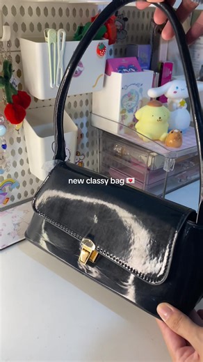 classy bag, elegant handbag, classy shoulder bag, luxury style bag, minimalist classy bag, chic ladies bag, classy tote bag, sophisticated handbag, classy everyday bag, fashionable classy bag, aesthetic handbag, classy leather bag, classy crossbody bag, modern elegant bag, timeless style handbag, classy women’s bag, neutral aesthetic bag, simple elegant handbag, classy outfit bag, premium look handbag, stylish classy purse