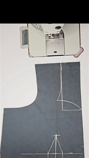 Chanda Suman on Instagram: ":- how to make choli cut blouse, easy way to make choli cut blouse, madhubala blouse bnane ka asan tarika, stiching ideas, useful tips and tricks, drafting ideas, sewing tips and tricks, stiching hacks"