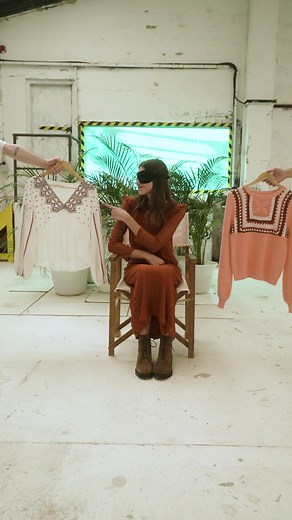 Who said you need to SEE the outfit to CHOOSE it? 🙈 #BlindOutfitChallenge #Springfield #fashiontiktok