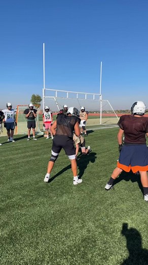 #DungeonFamily #zero2sixtypod #OL #collegefootball #collegefootballtiktok #NFL #collegefootballrecruiting #Football #passprotection #dl #passrush