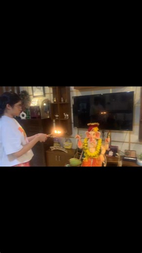 Mazha Bappa Kitti God Distos (My Bappa looks so good)- until next time Bappa - and thanks for everything ! Indebted. Love you Bappa … #ganapatibappamorya #ganeshvisarjan | Saina Chatterjee