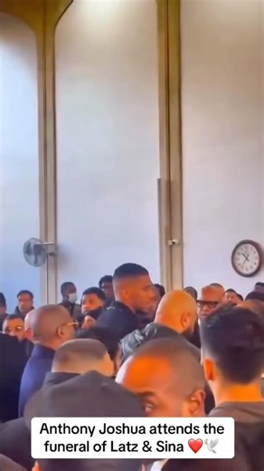 Anthony Joshua attended the funeral of his two friends who passed away 🙏🏼 #boxing #anthonyjoshua