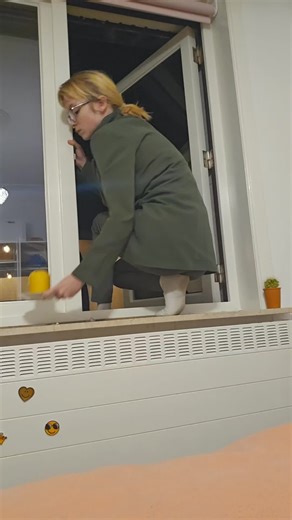 I'm so sad that my old suit is all I had laying around 😔 #hamilton #wlw