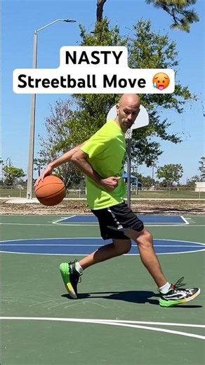 Nasty Streetball Move 🥵