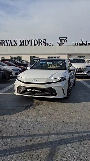Toyota Camry LE 2.5L Hybrid, Model 2025, Color White ENGINE: 2.5L...