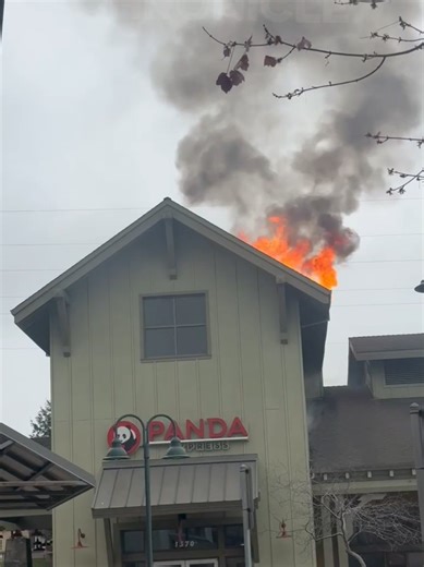 Salinas, CA — January 23, 2026 (9:00 a.m.) A fire was reported this morning at the Panda Express located on Constitution Boulevard. According to initial information, the fire originated in the attic ventilation area of the building. Firefighters confirmed that no smoke was visible inside the restaurant, and crews acted quickly to prevent the fire from spreading. Firefighters jumped into action to contain the flames and protect surrounding structures. No injuries have been reported at this time. 
