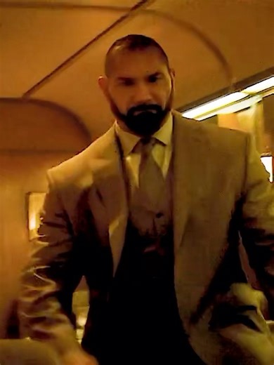 James Bond at His Most Vulnerable? The Raw & Human Train Brawl in SPECTRE.