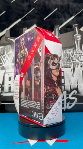 THIS WWE ULTIMATE EDITION RHEA RIPLEY FIGURE IS INSANE