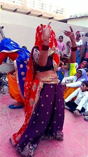 कोचिंग करती सीकर में #dance #trending #newshortsvideo #hariyanvidanceshorts #newhariyanvidancevideo