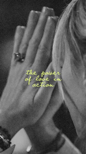 The power of love in action 🤍 Each of our puzzle pieces have the ability to be a blessing and a gift, to life itself. You and I hold the keys to changing this world, one kind action at a time. Today, on Giving Tuesday, I invite you Join me in supporting @tonyrobbins ‘s @100billionmeals The Next Verse to help provide meals to families facing hunger worldwide. Comment ‘VERSE’ and I will send you a message with the details. Thank you for being you, Sage | Sage Robbins