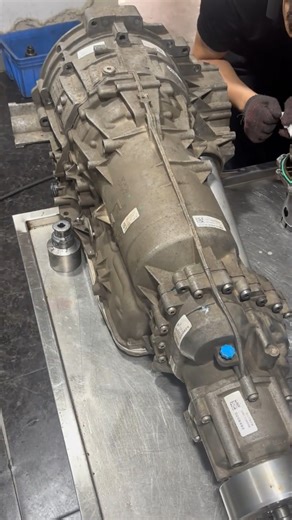 MRFAST on Instagram: "World-Class ZF 8HP 8-Speed Automatic Transmission #TransmissionRepair #ZF8HP #GearboxSolutions #ZFTransmission The ZF 8HP is recognized globally as a benchmark in longitudinal automatic transmission engineering. Widely applied in BMW, Audi, Jaguar, Land Rover, Chrysler, and other premium platforms, the 8HP series delivers high torque capacity, fast shift response, and optimized fuel efficiency through its advanced Lepelletier gear set architecture and integrated mechatronic