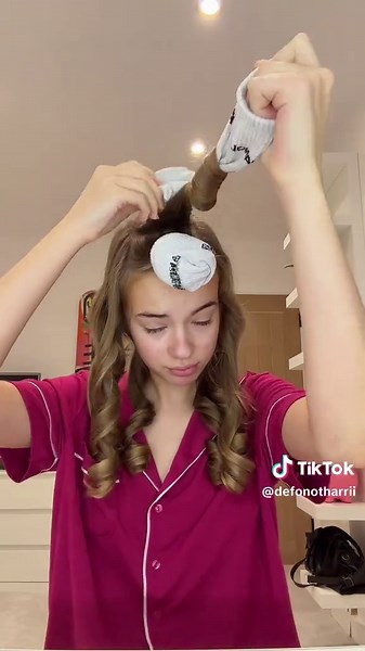 Sock Curls on Short Hair: What Baked Under the Bonnet? Pt.136