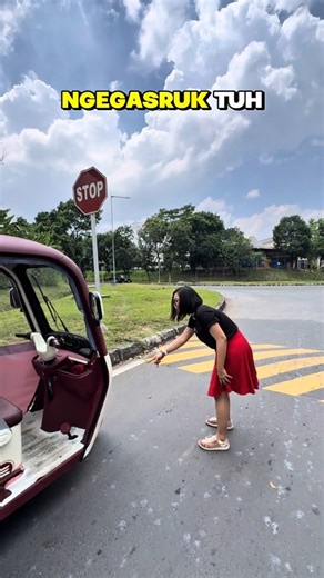 Takut Ngegasruk Polisi Tidur || Sepeda Listrik Saige Lyra #onlineshopping #sepedalistrik #shorts