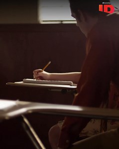 369K views · 6.3K reactions | La desaparición de una niña, un misterio por resolver. Los detectives indagan en su vida y encuentran una pieza inquietante.  ¡No te lo puedes perder! ️‍♀️️‍♂️ #RevistaPeopleInvestiga Disfruta el contenido de Discovery en MAX. Suscríbete ahora: <https://dub.sh/MAX-IDLat> | Investigación Discovery | Facebook