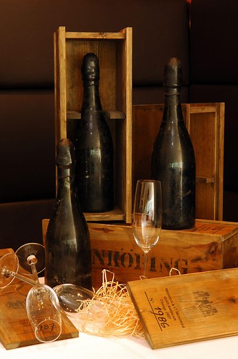 1907 Heidsieck Monopole Gout American: After Perfect 'Cellaring' In A Shipwreck, It's The World’s Most Expensive Champagne - Quill & Pad